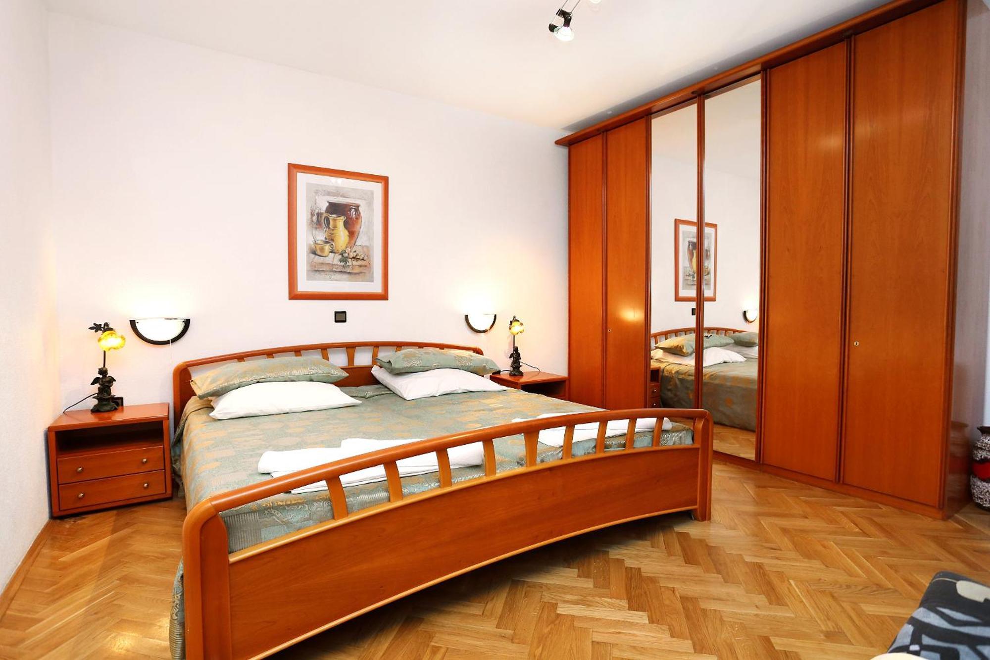 Apartments And Rooms With Parking Space Duce, Omis - 10303 Room photo
