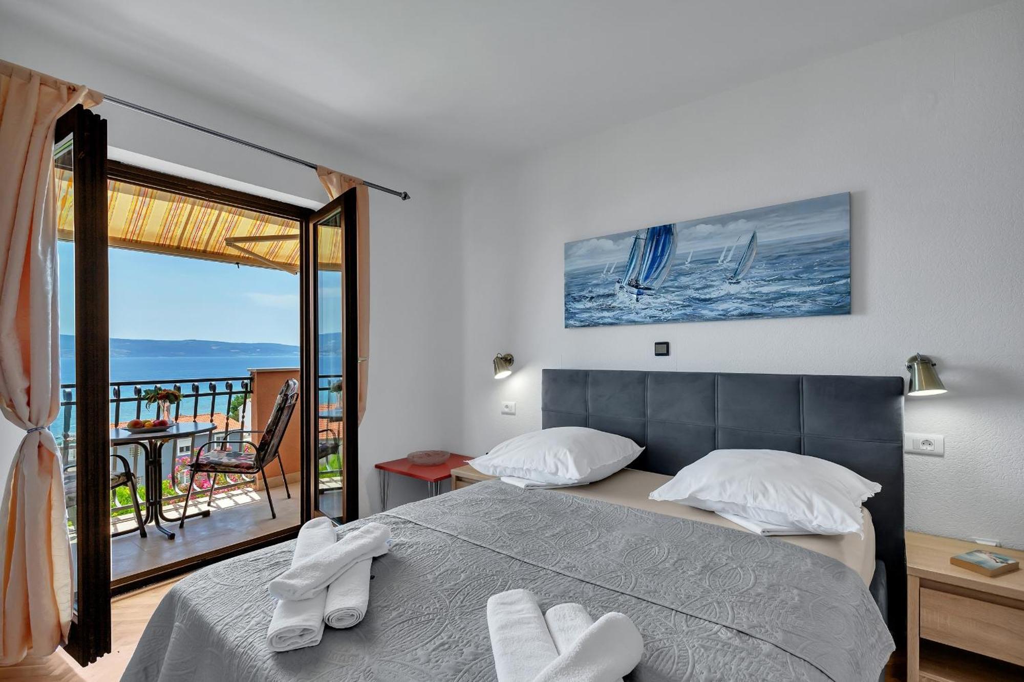 Apartments And Rooms With Parking Space Duce, Omis - 10303 Room photo